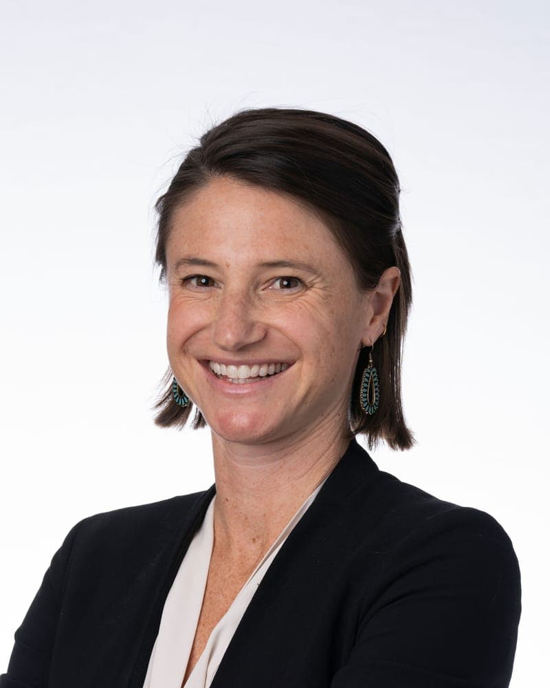 Portrait of Jen Fayollat